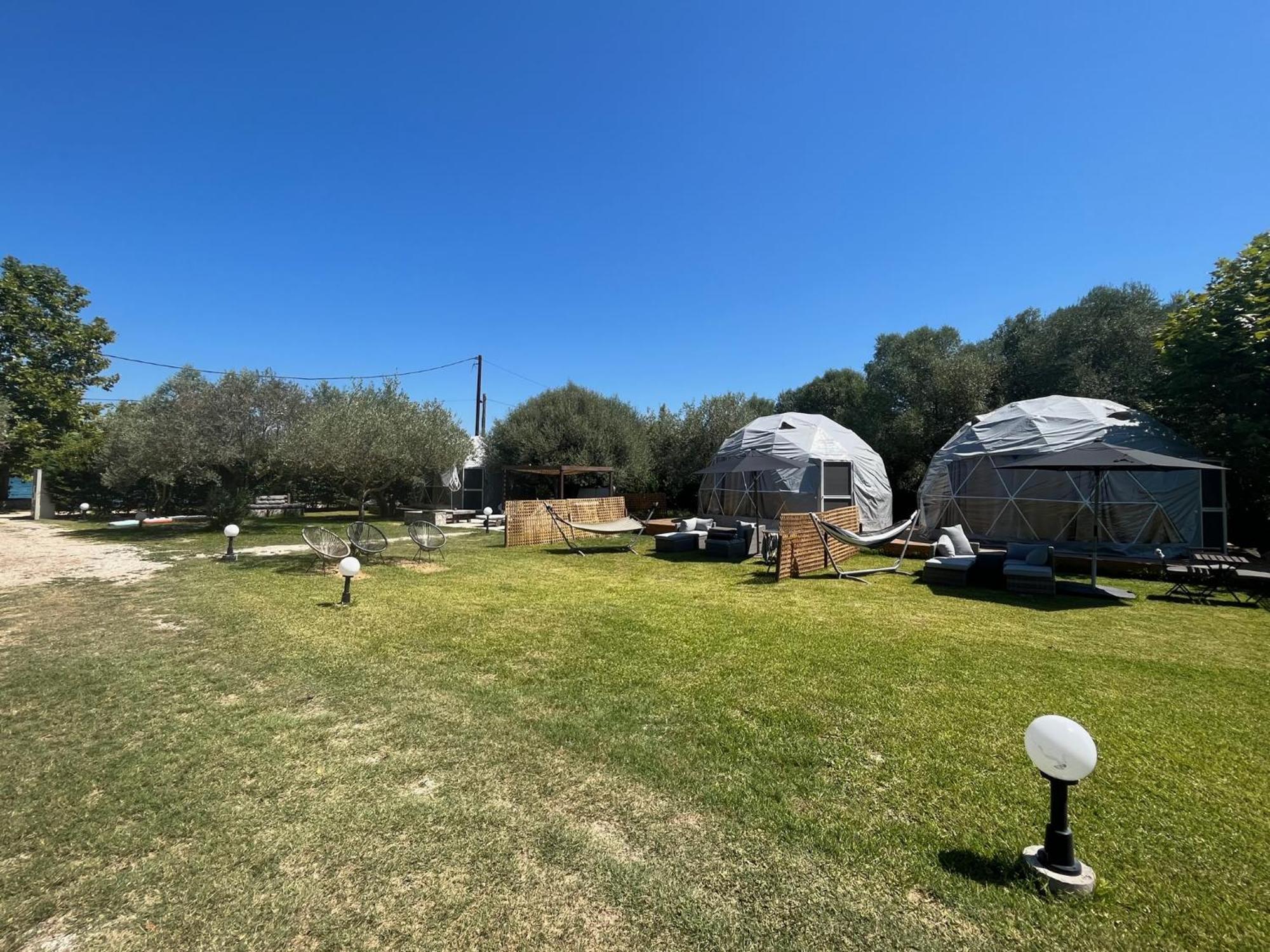 Hotel Manna Gea Glamping Domes Vonitsa Exterior foto